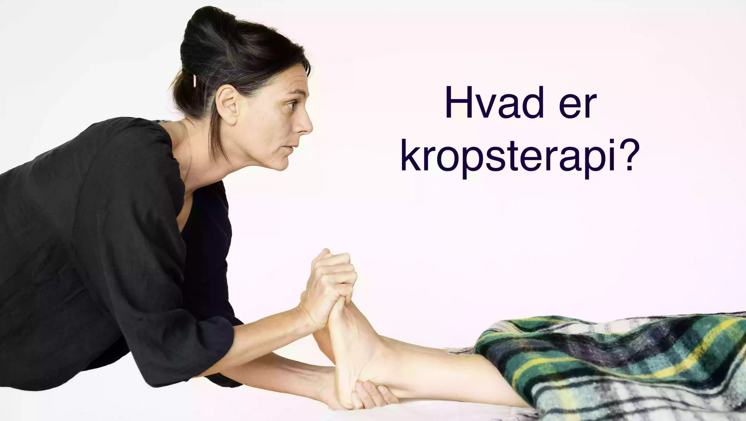 Hvad er kropsterapi? Få svar på oftest stillede spørgsmål om kropsterapi og Manuvision-behandlinger. Hvad hjælper kropsterapi med og hvorfor skal du vælge denne behandlingsform.